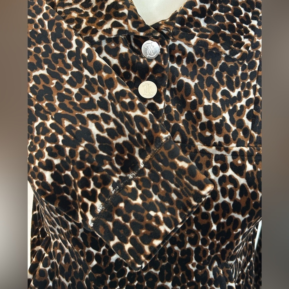 Juicy Couture Leopard Print Velour Pullover Sweatshirt Size Small - Picture 5 of 11